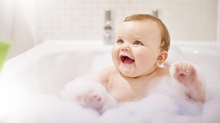 cara memilih sabun yang aman untuk bayi